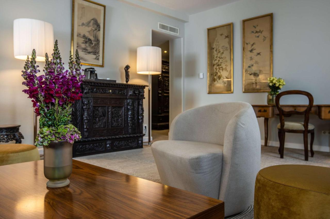 Radisson Blu Schwarzer Bock Hotel 4*