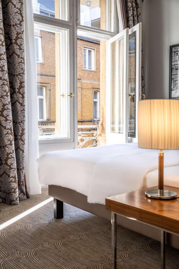 Hotel Radisson Blu Schwarzer Bock 4*